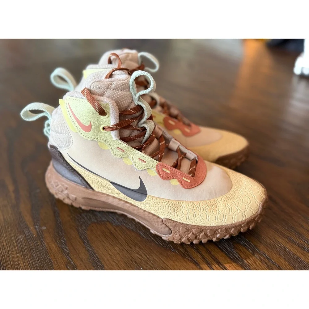 Nike 4y excellent